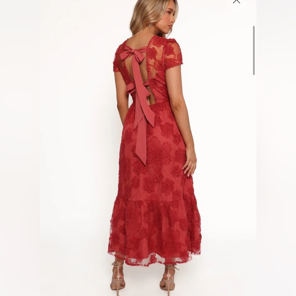 Petal & Pup Abbey Midi Dress- Wine - Picture 2 of 3